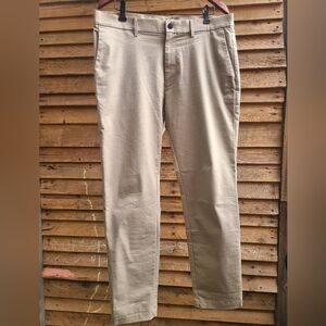Banana Republic slim fit chinos 33x30